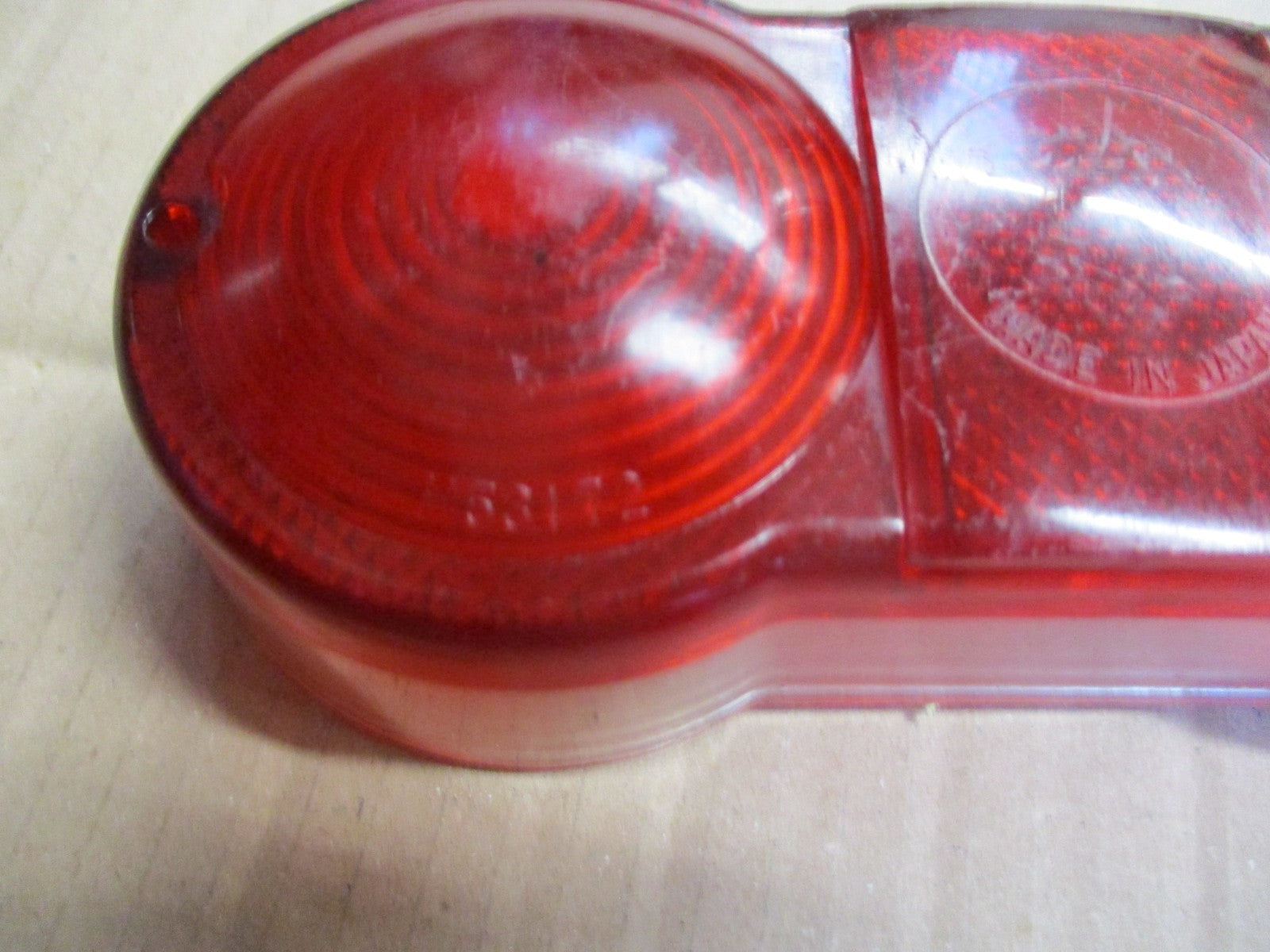 Cabochon de feu arrière pour Suzuki 125 TS