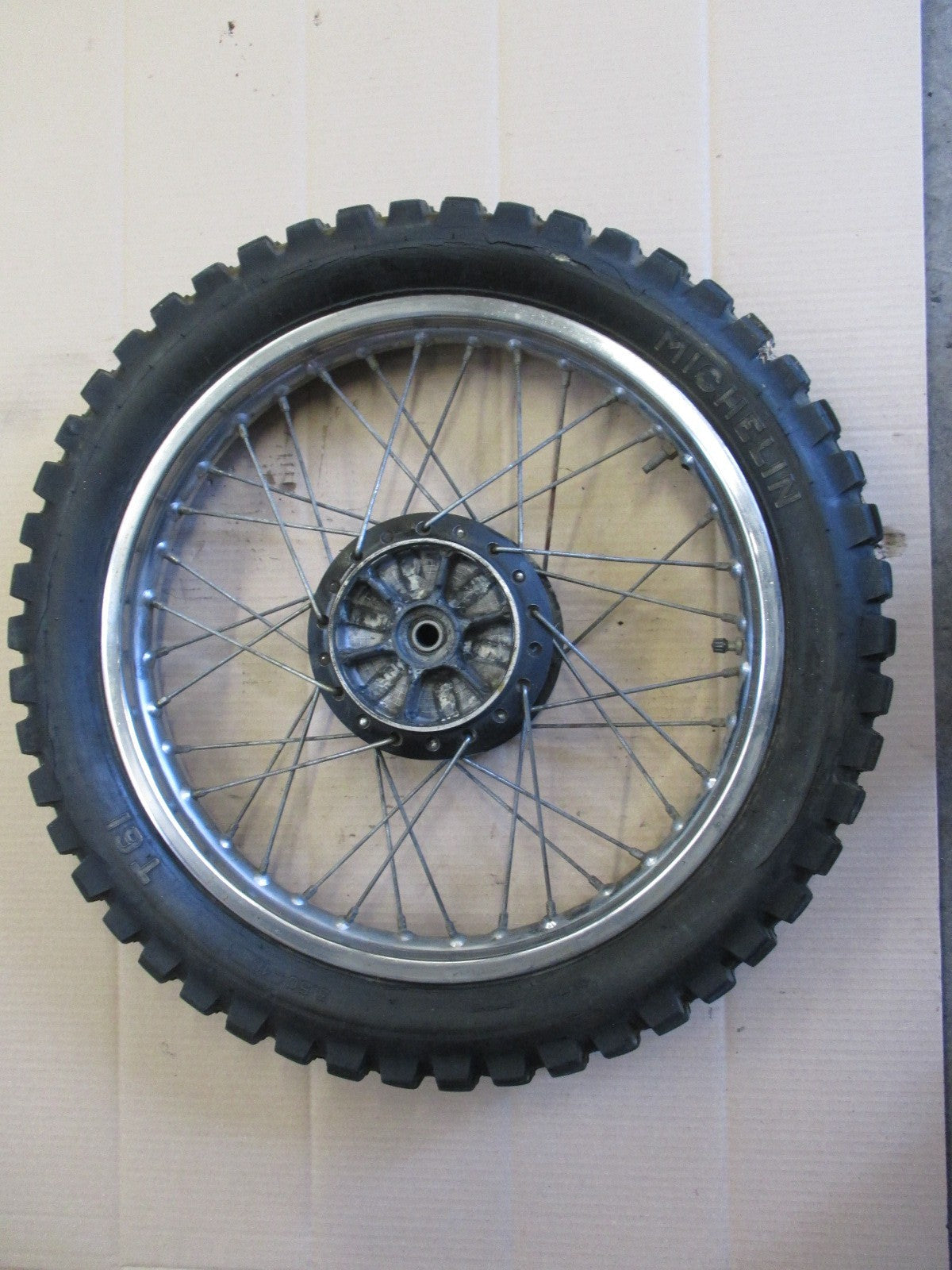 Roue arrière pour Kawasaki 125 KE - K1