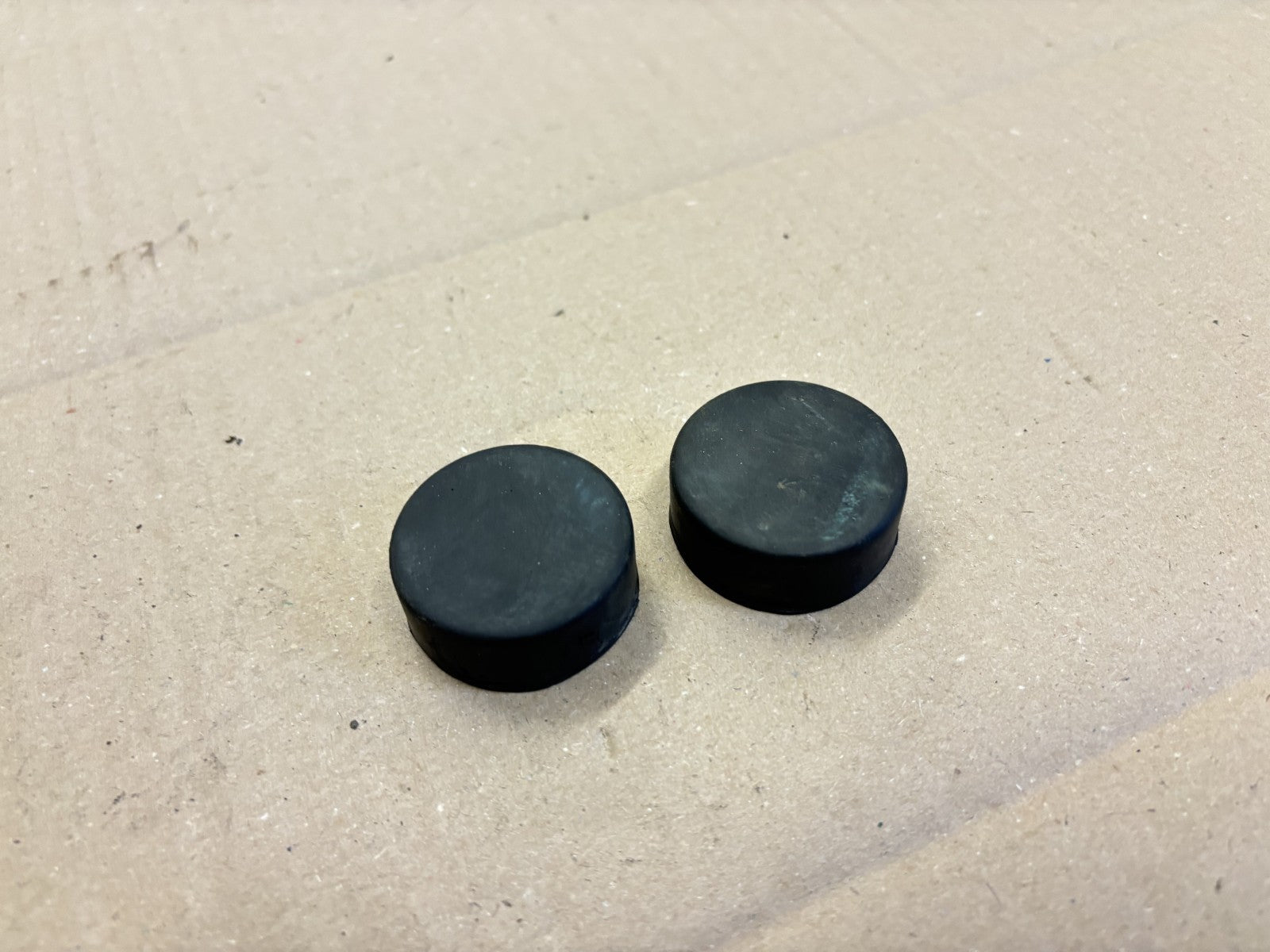 Caoutchoucs de réservoir pour Kawasaki 125 KE - K1 - KS