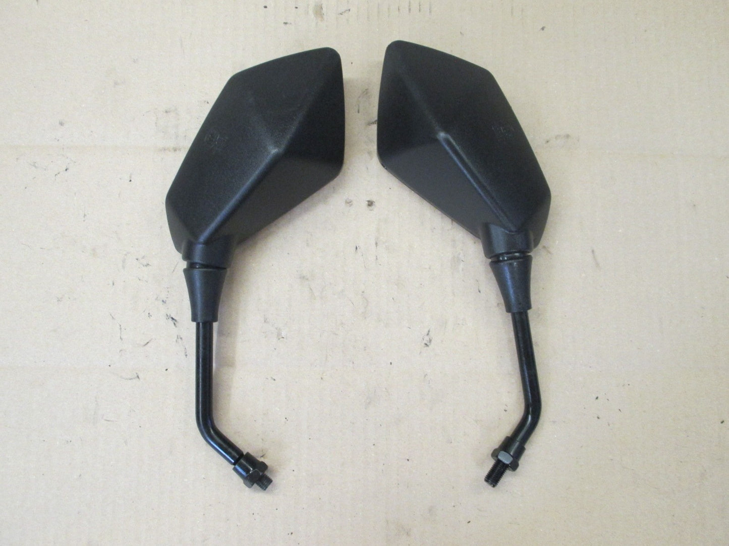 Rétroviseurs pour Honda 125 CBF - JC40A