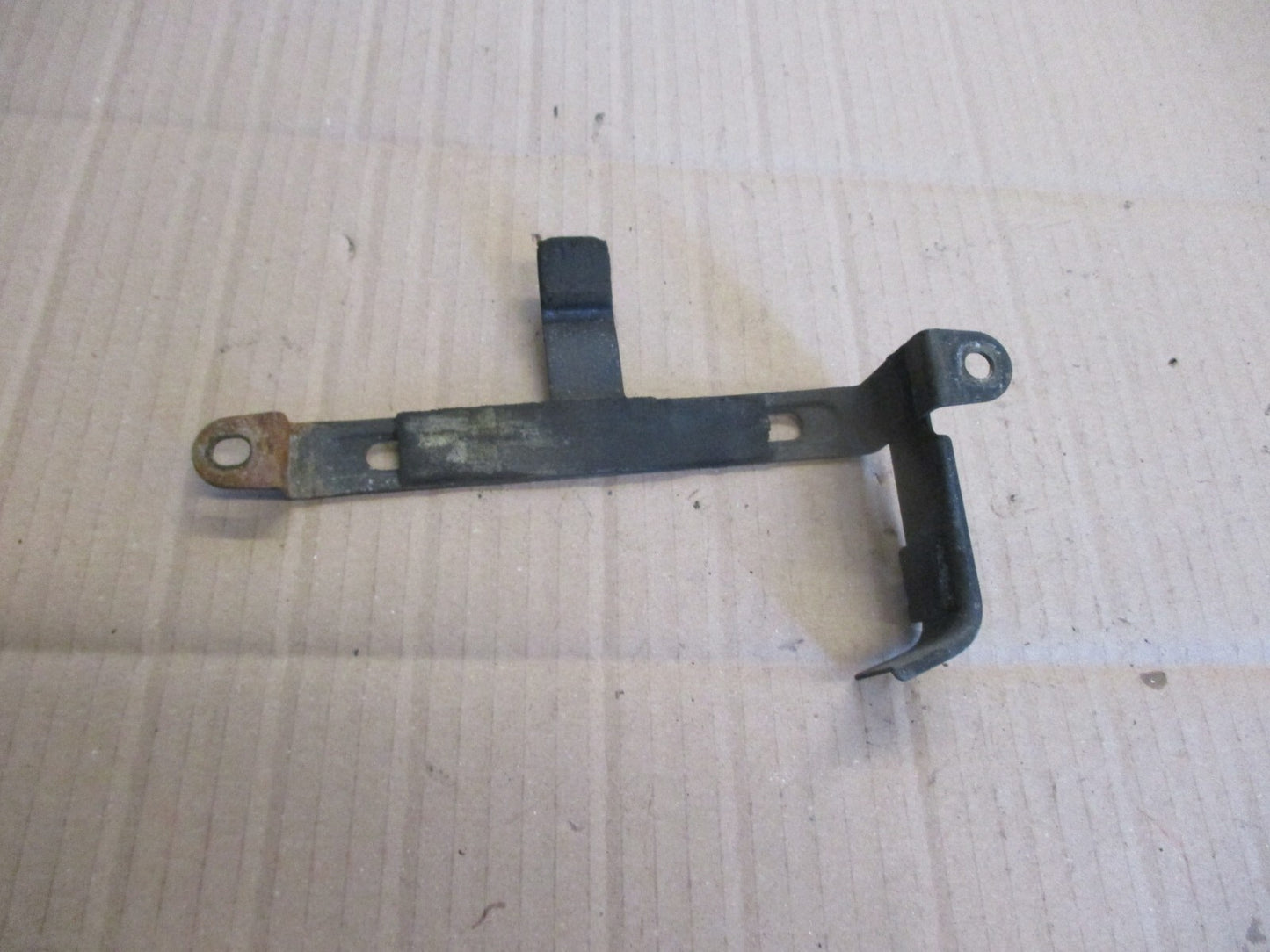 Porte de batterie pour Honda 650 NX Dominator - RD02