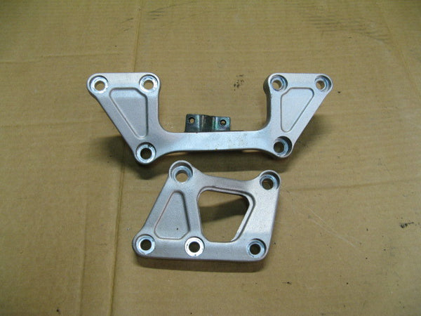 Pattes de fixations moteur pour Yamaha 850 TDM - 3VD