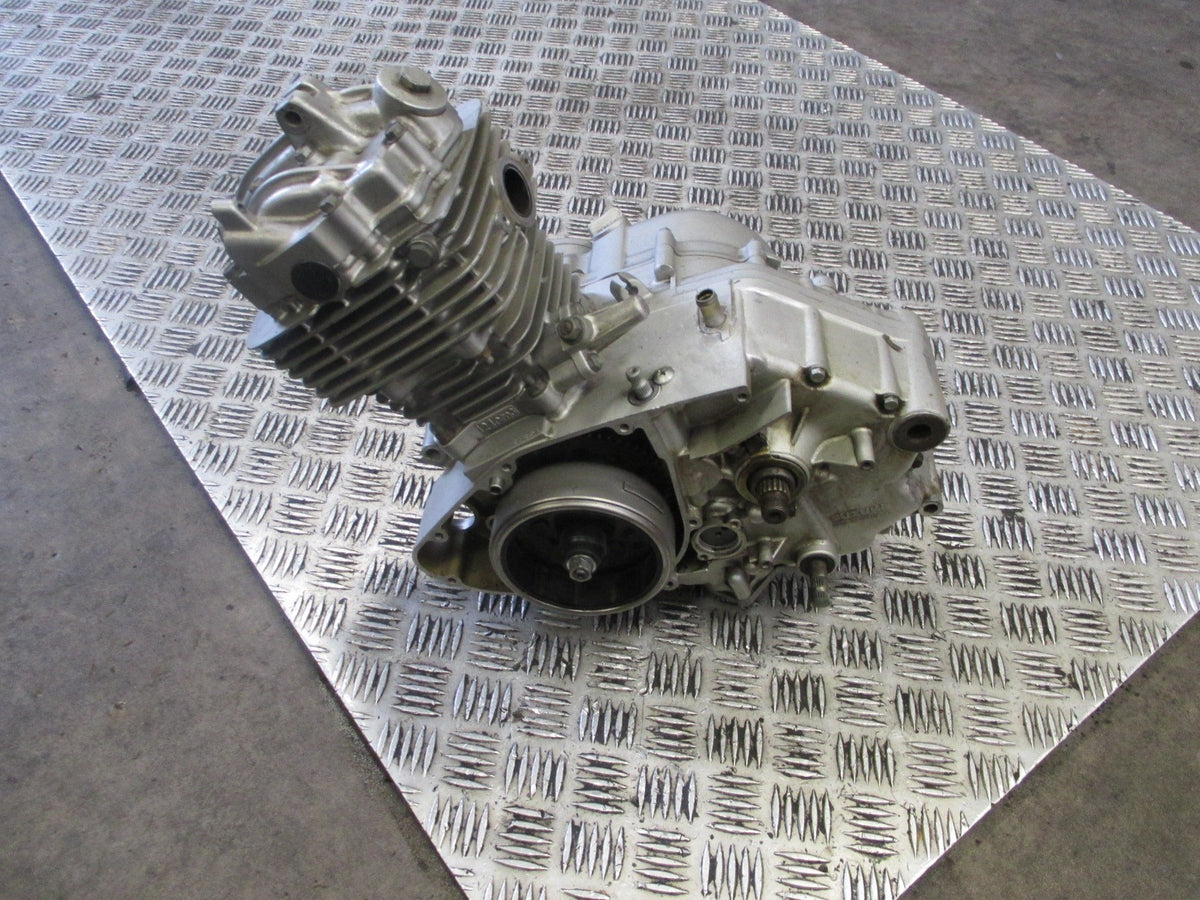 Moteur F401 pour Suzuki  125 GN - se monte aussi sur 125 DR - TUX - VanVan