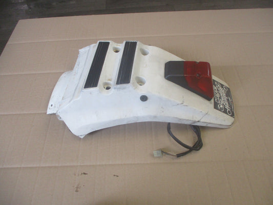 Garde boue arrière + feu pour Suzuki 650 DR RS SE - SP44A