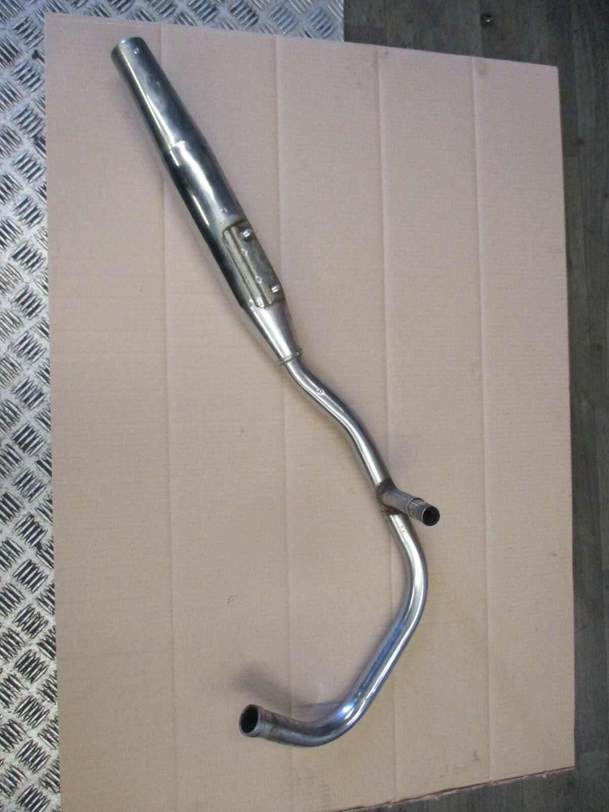 Pot d'échappement coté droit pour Honda 125 Rebel - JC24A - JC26A