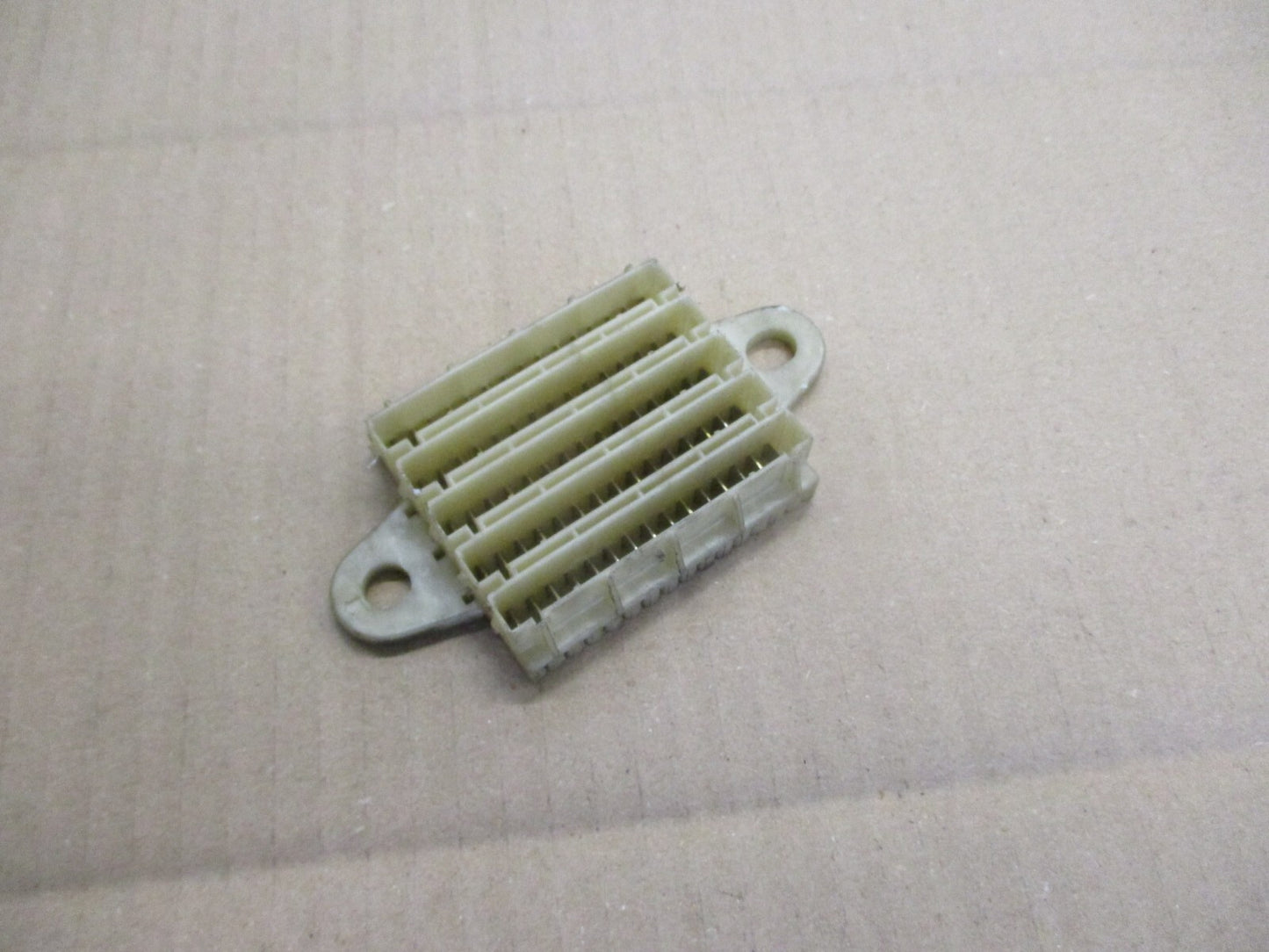 Connecteur de circuit électrique pour Honda 125 MTX - JD05 - JD07