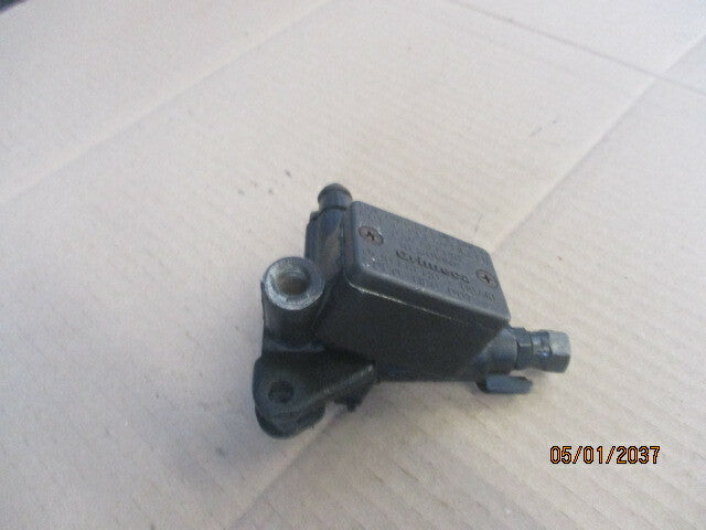Maitre cylindre de frein avant pour Honda 125 NX Transcity - JD12
