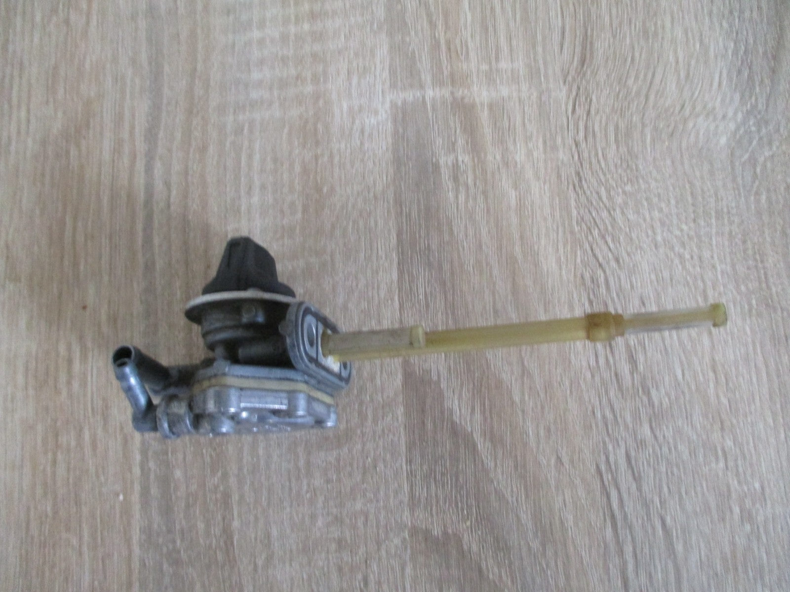 Robinet d'essence pour Suzuki 650 Freewind