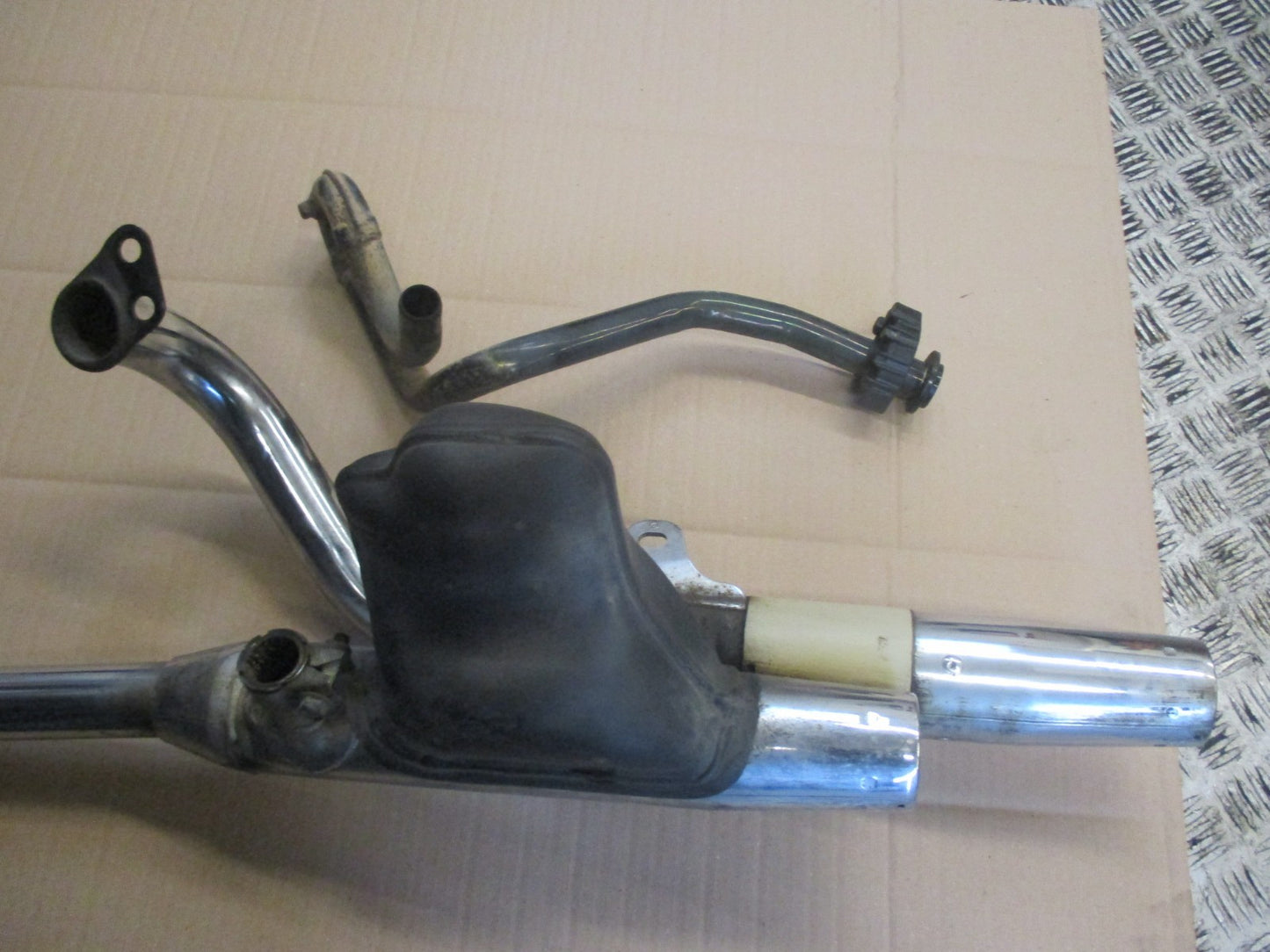 Pot d'échappement pour Yamaha 125 XV Virago - 5AJ