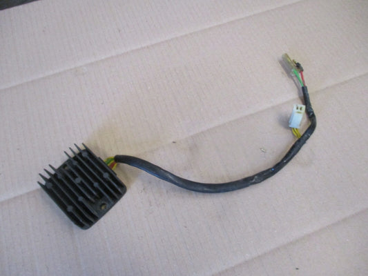 Régulateur référence SH535C-11 pour Honda 125 Rebel - JC24A - JC26A