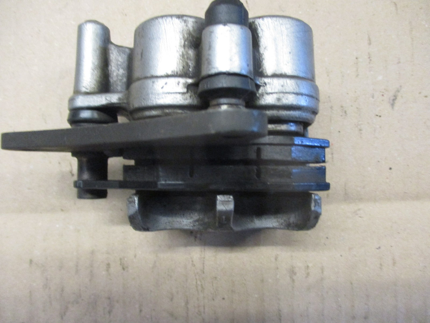 Etrier de frein avant pour Honda 125 Rebel - JC24A - JC26A