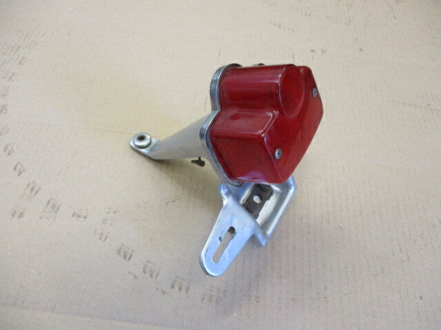 Feu arrière pour Honda 125 - 250 - 350 - 450 - 500