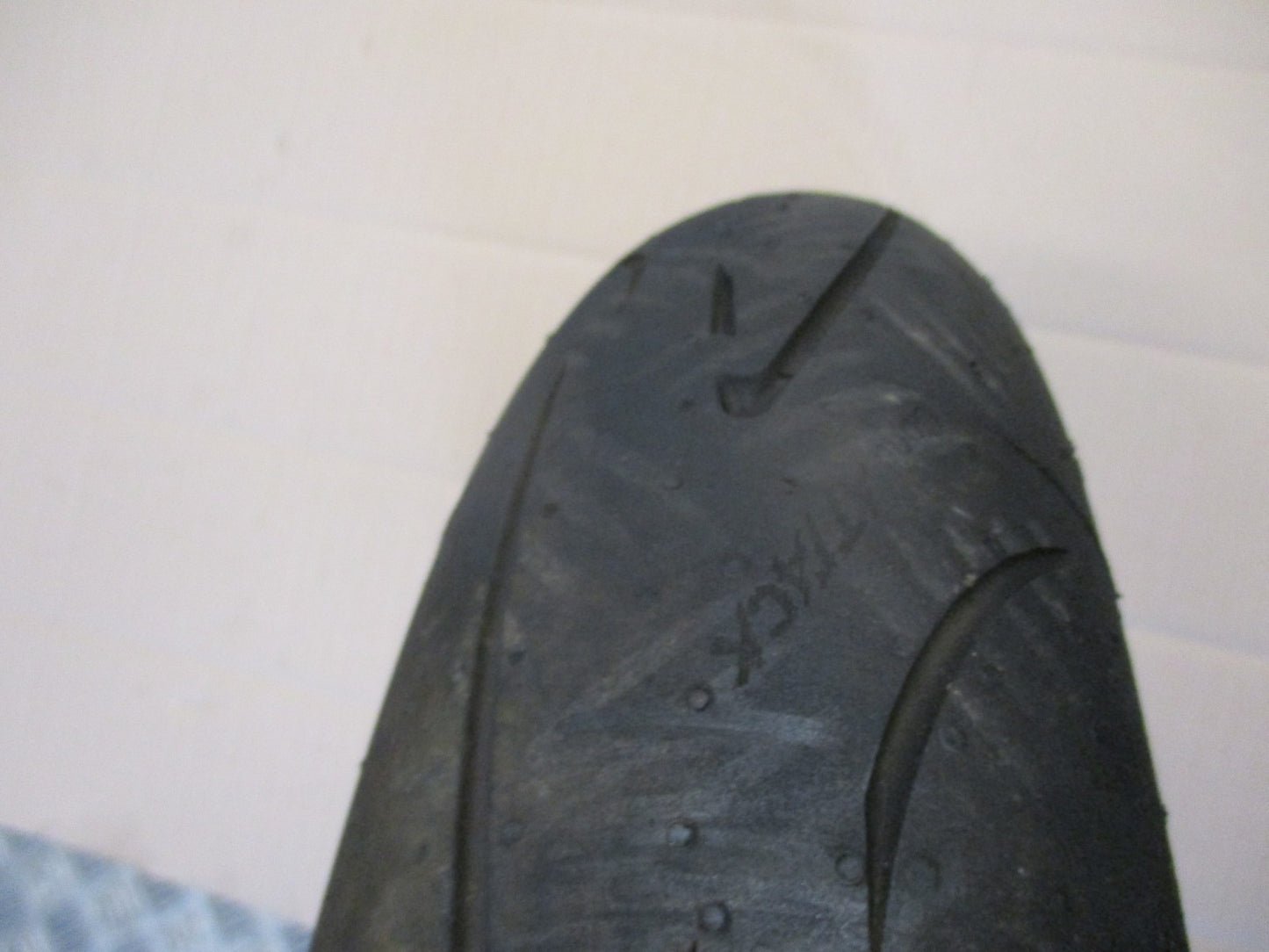 Roues EXCEL avec pneus jamais roulé Suzuki 650 DR - SP41A
