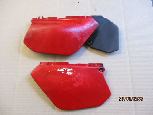 Caches latéraux pour Yamaha 125 DTR - DTRE