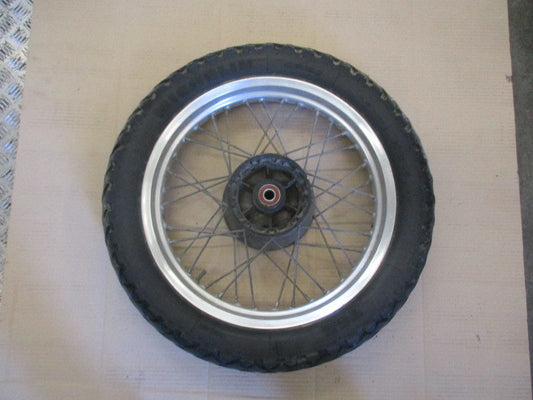 Roue arrière à frein à tambour pour Suzuki 600 DR - SN41A - Couleur "alu"