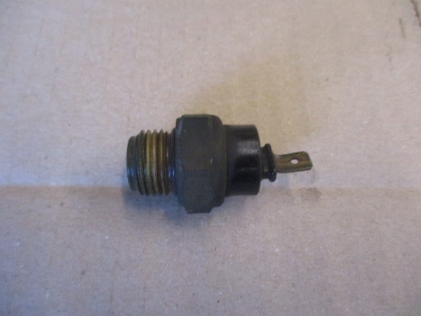 Manocontacteur d'eau pour Honda 650 NTV REVERE - RC33