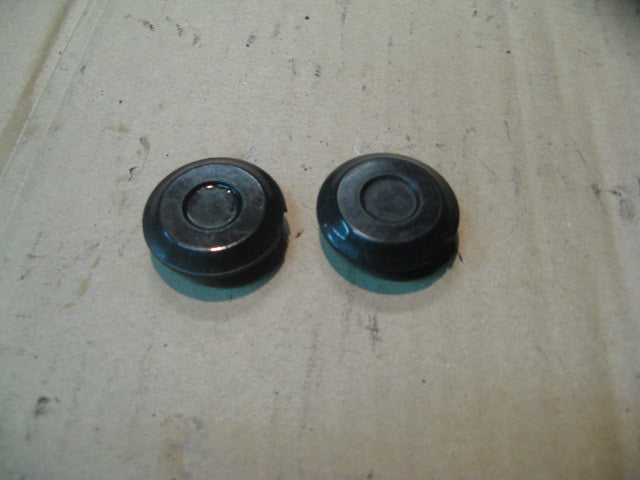 Caches d'axe de bras oscillant pour Honda 125 CBR - JC34 - 2006 - 8852 kms