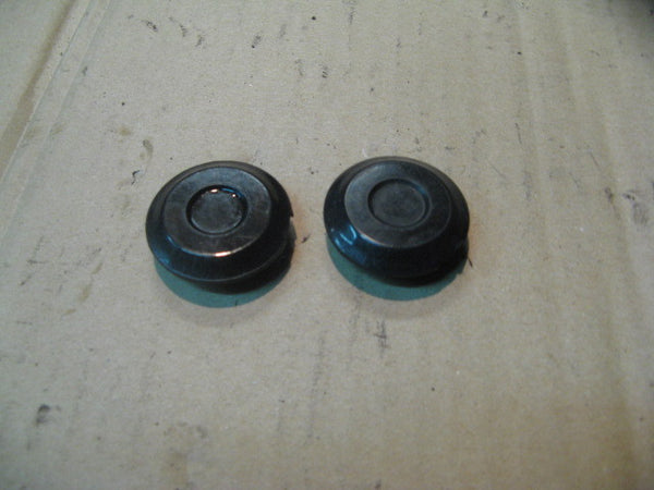 Caches d'axe de bras oscillant pour Honda 125 CBR - JC34 - 2006 - 8852 kms