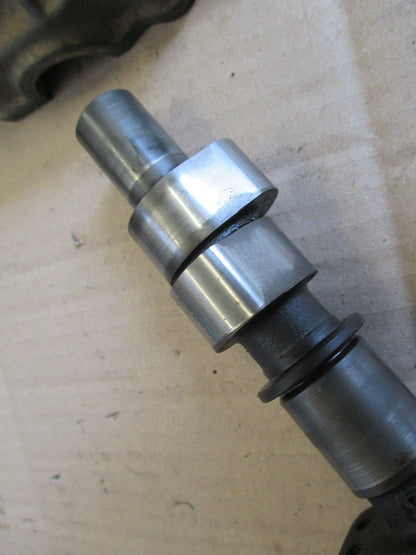 Cache culbuteurs équipé + arbre à cames Suzuki 750 DR - 800 DR - SR41A - SR42A