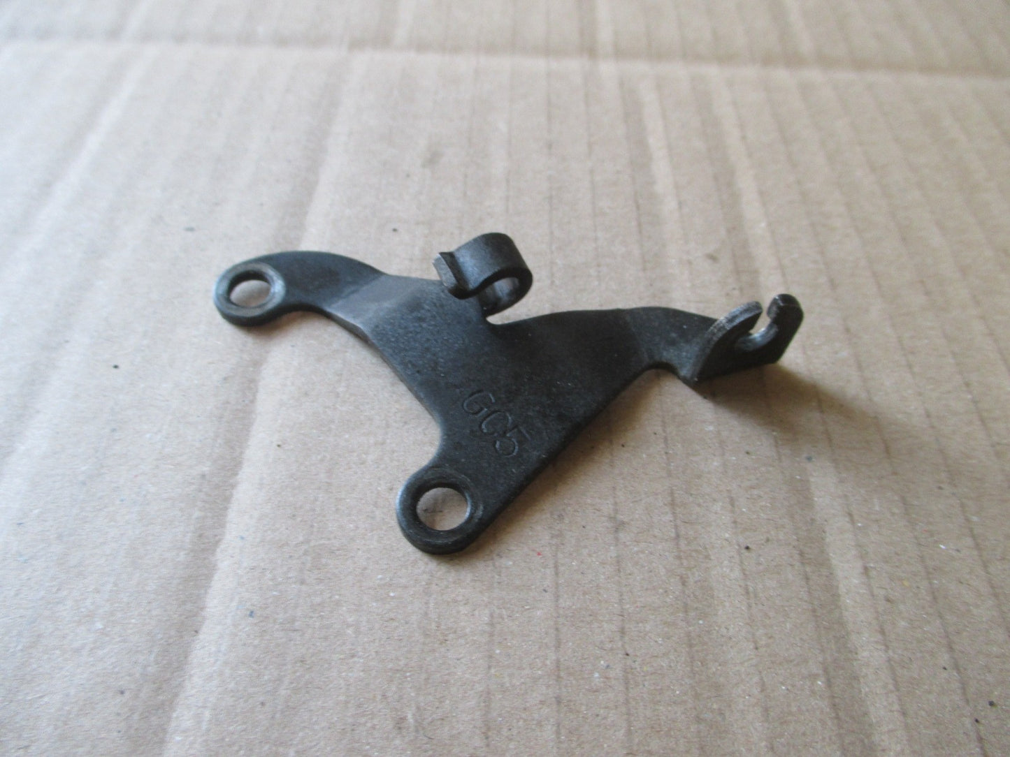 Patte support de cable de pompe à huile pour Honda 80 MTX - HD06