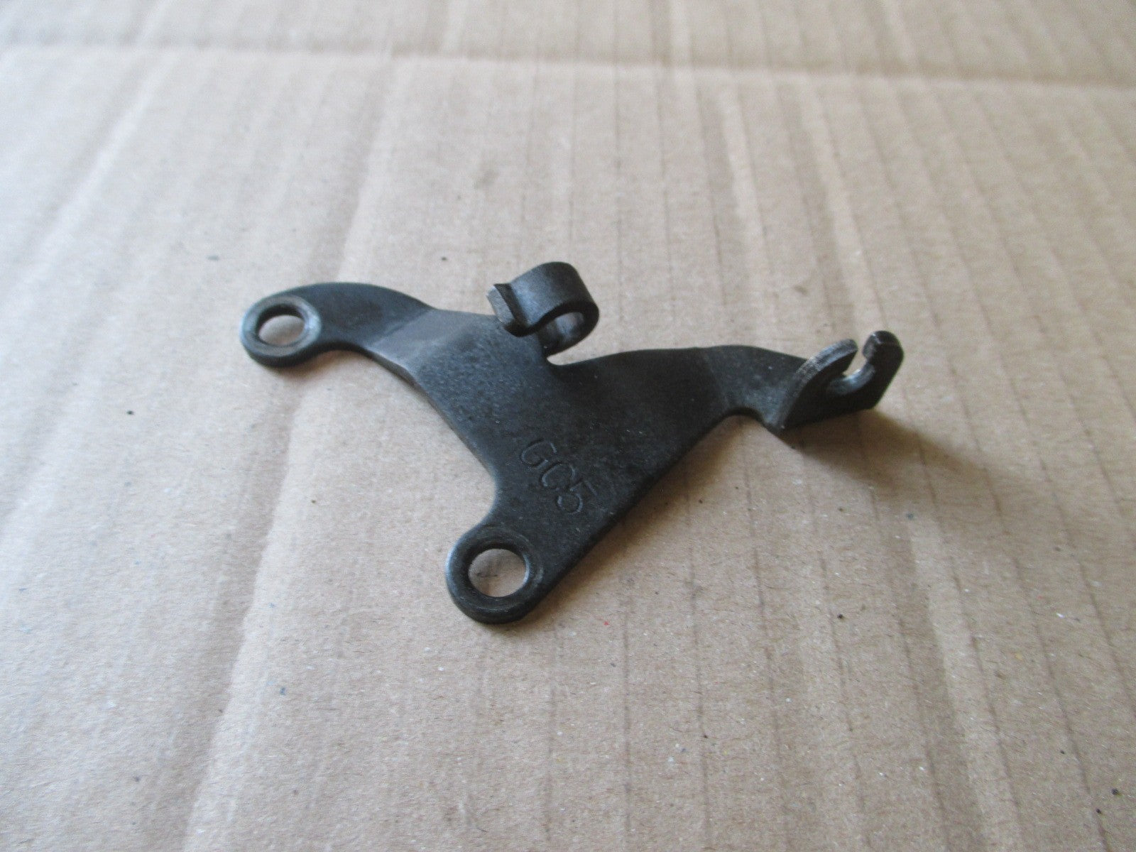 Patte support de cable de pompe à huile pour Honda 80 MTX - HD06