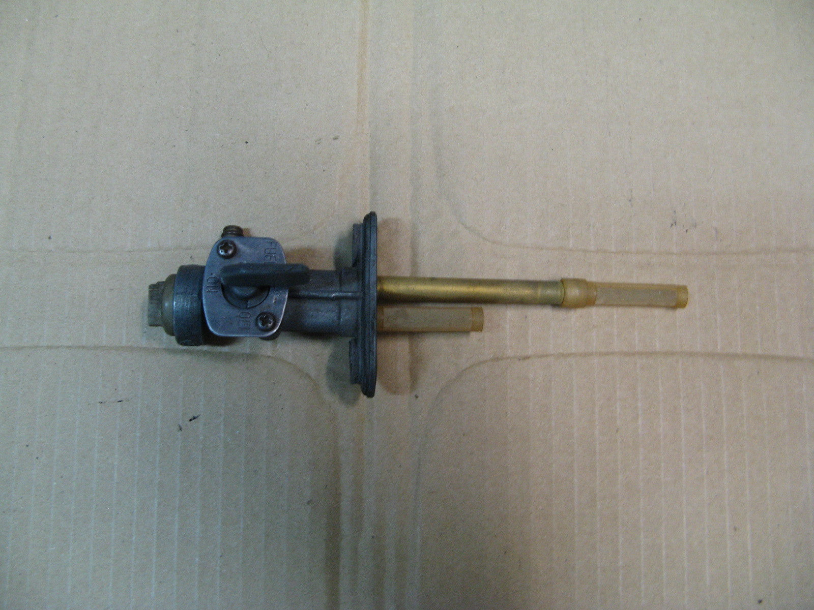 Robinet d'essence pour Yamaha 80 DTLC - 53W
