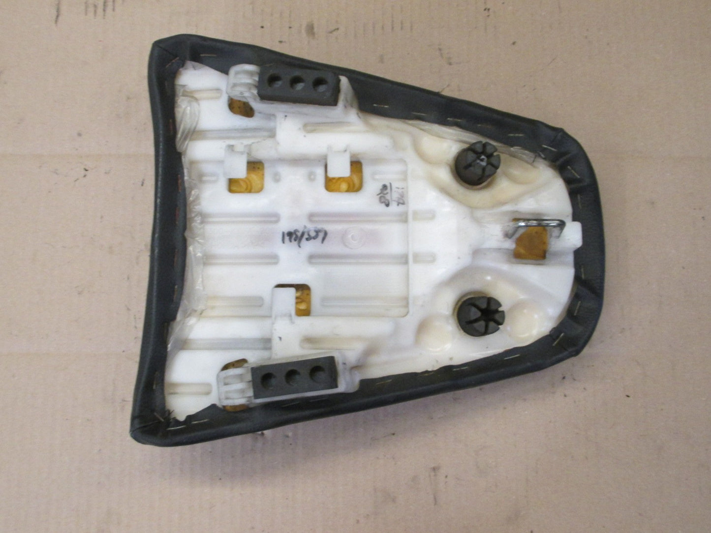 Selle conducteur et passager pour Honda 125 CBF - JC40A