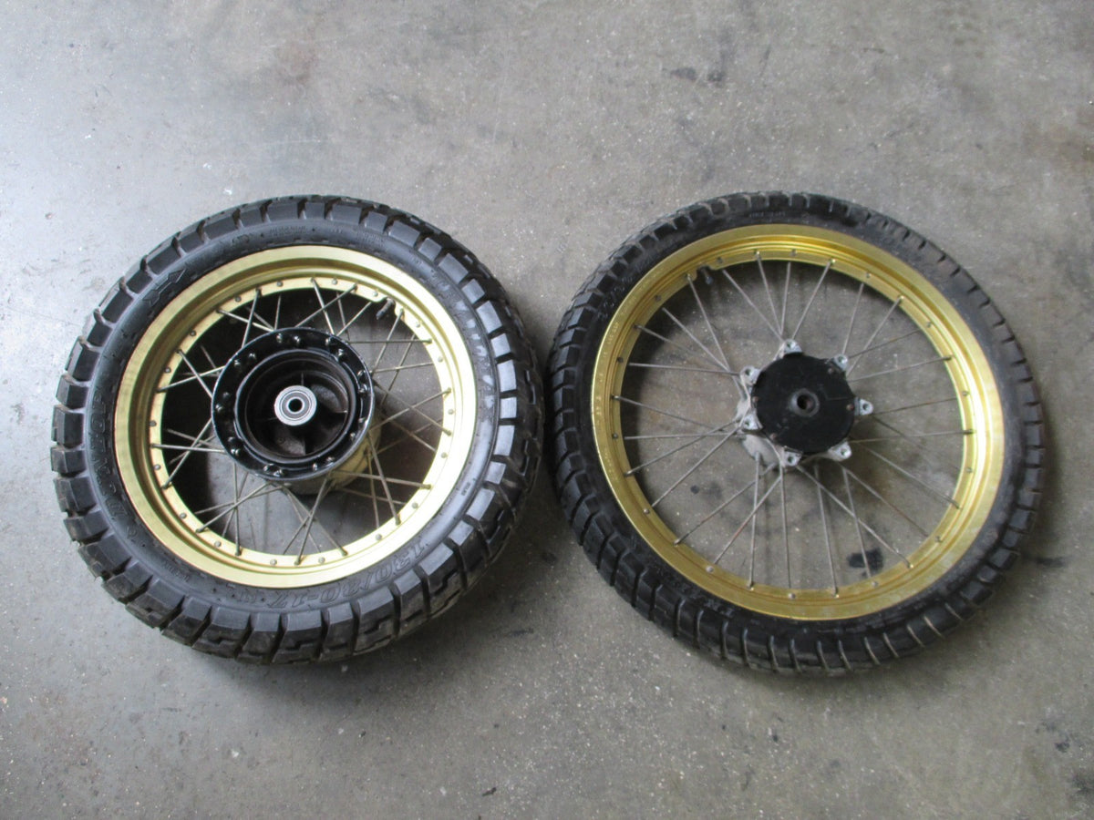 Roue avant arrière avec pneu DUNLOP peu roulé Honda 600 XLL - XLM - XLLM - PD04