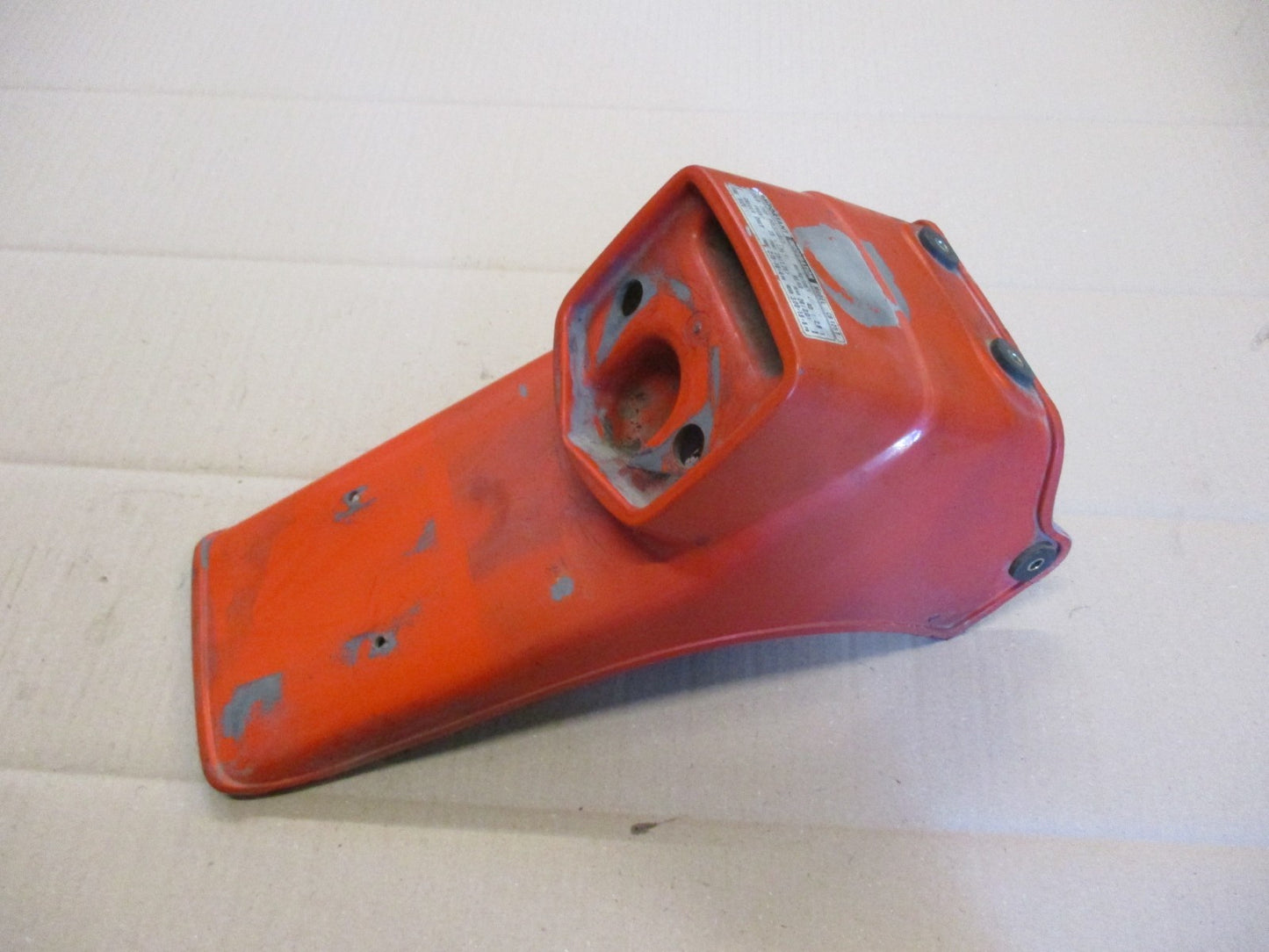 Garde boue arrière pour Honda 125 CBT - CB125T - 125 Twin