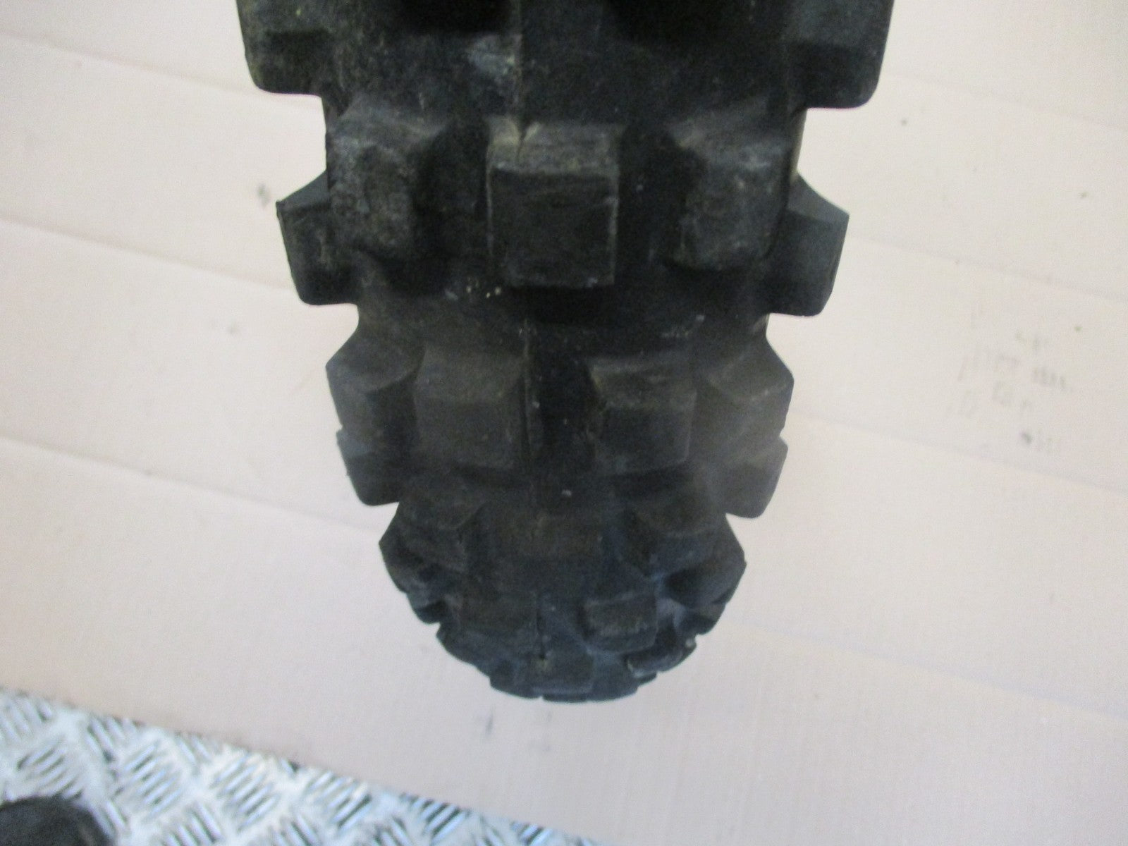 Roue avant avec pneu cross très peu servi pour Kawasaki 125 KMX - MX125B