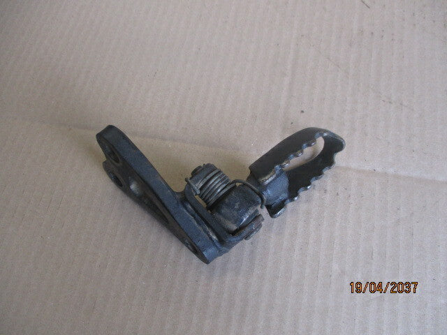Cale pied avant gauche pour Honda 750 XLV - RD01