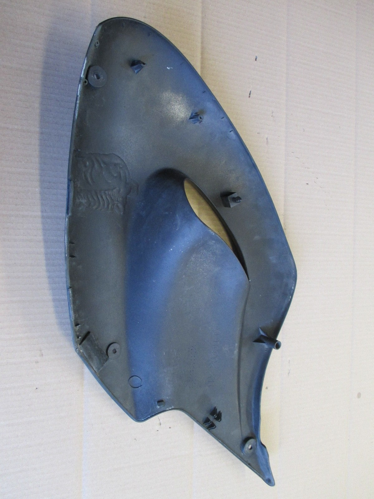 Flanc de carénage gauche pour Yamaha 850 TDM - 4TX