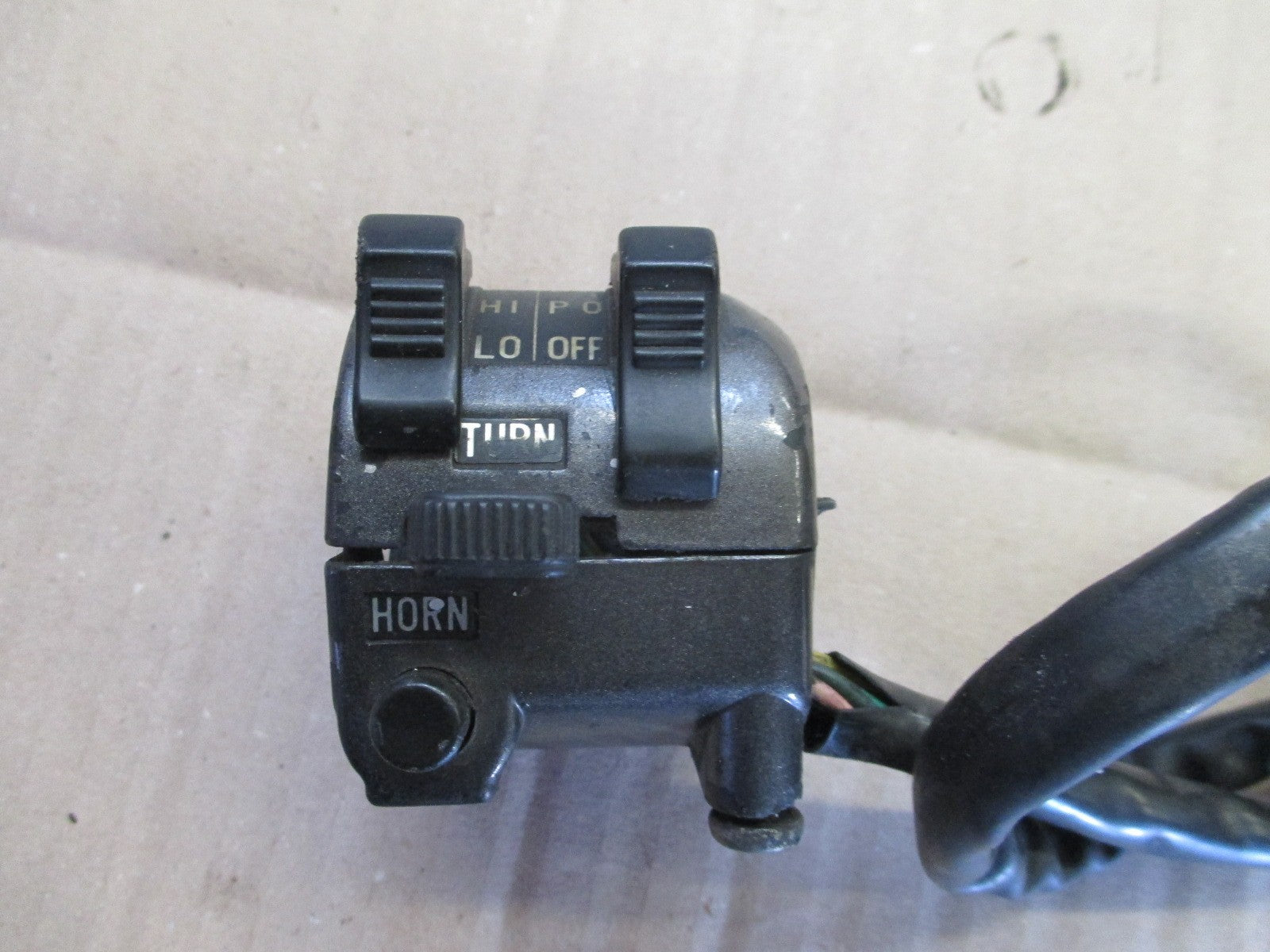 Commodo gauche pour Yamaha 600 XT Ténéré - 34L 55W 1VJ 2KF 43F