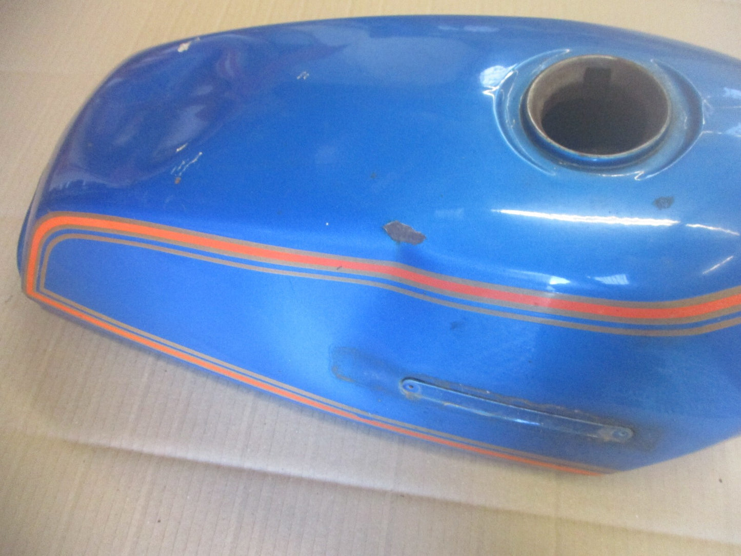 Réservoir d'essence pour Suzuki 125 GT Gold Label