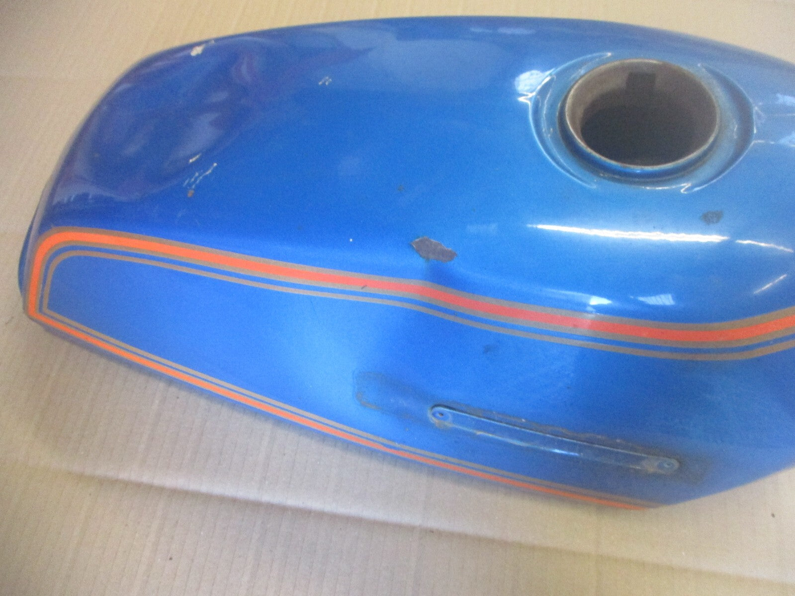 Réservoir d'essence pour Suzuki 125 GT Gold Label