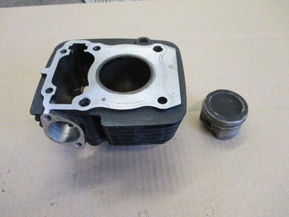 Cylindre / piston pour Honda 125 CBF - JC74