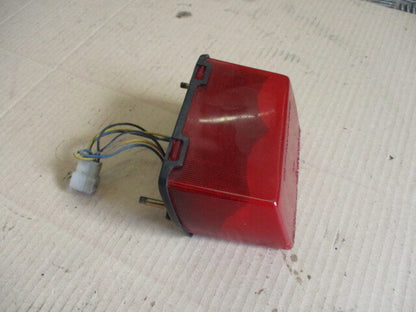 Feu arrière pour Yamaha 750 FZX - 2JE - 4AM