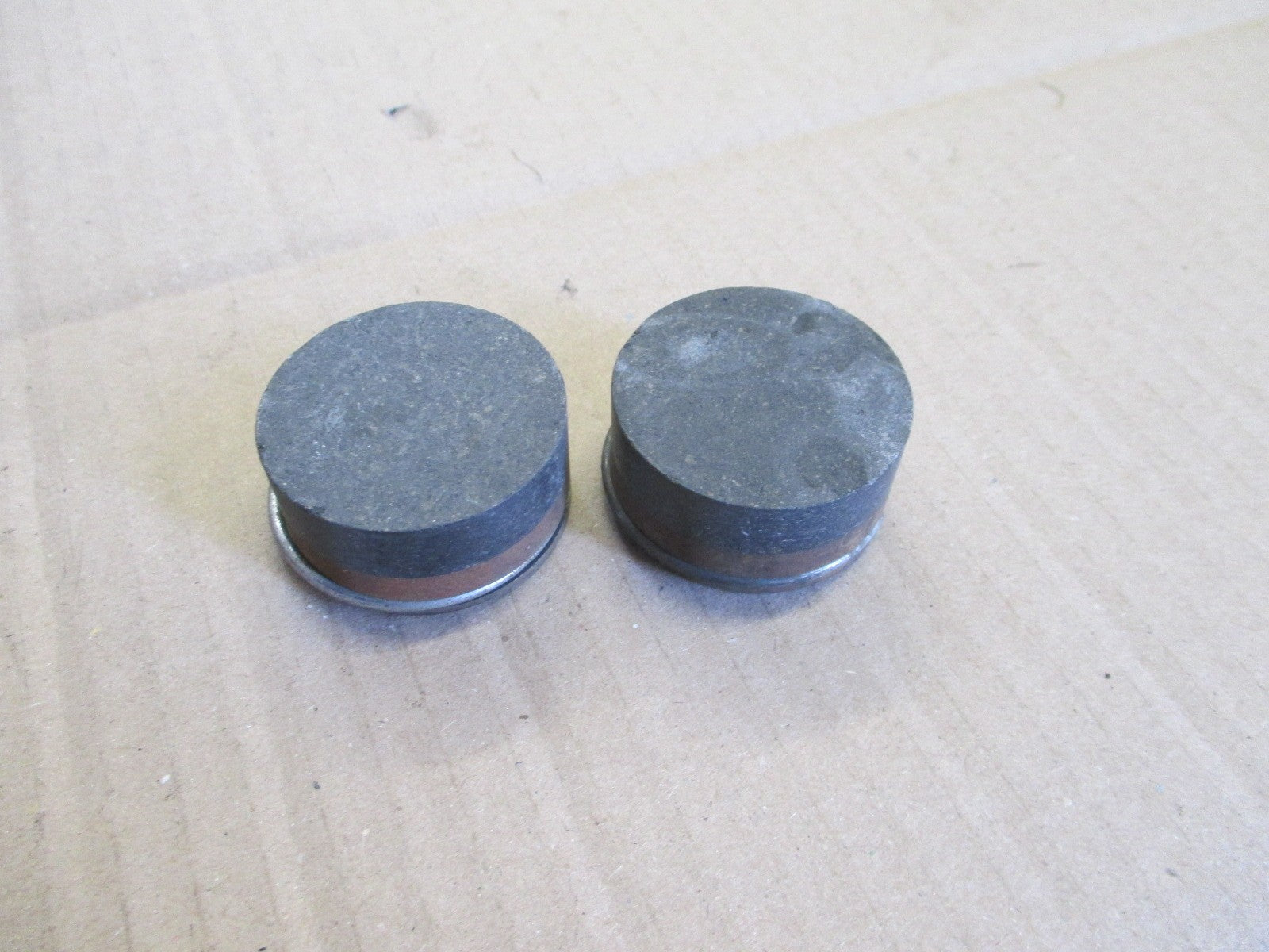 Etrier de frein avant avec plaquettes neuves Honda 125 CBT - CB125T - 125 Twin