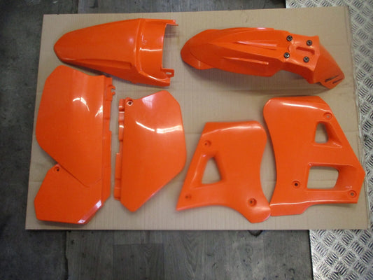 Caches latéraux ouies gardes boue pour Yamaha 125 DTR - DTRE