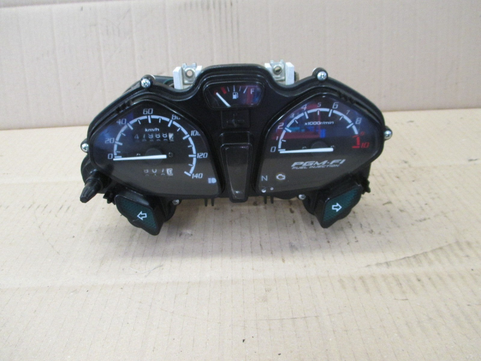 Bloc compteur pour Honda 125 CBF - JC74
