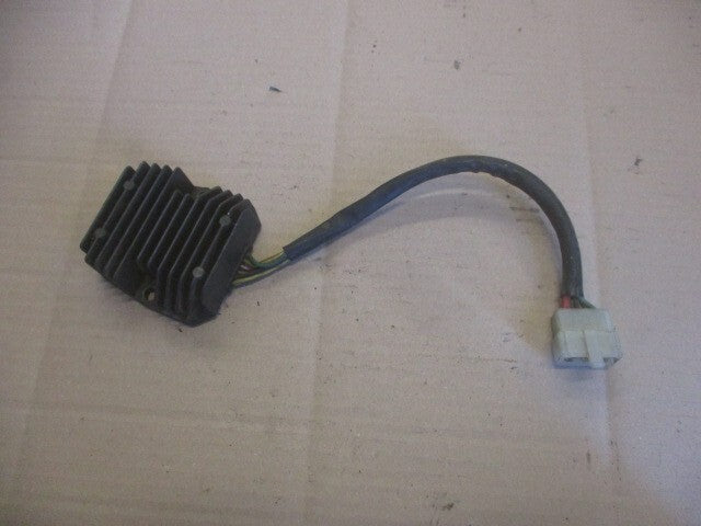 Régulateur 6 volts pour Honda 125 CBT - CB125T - 125 Twin