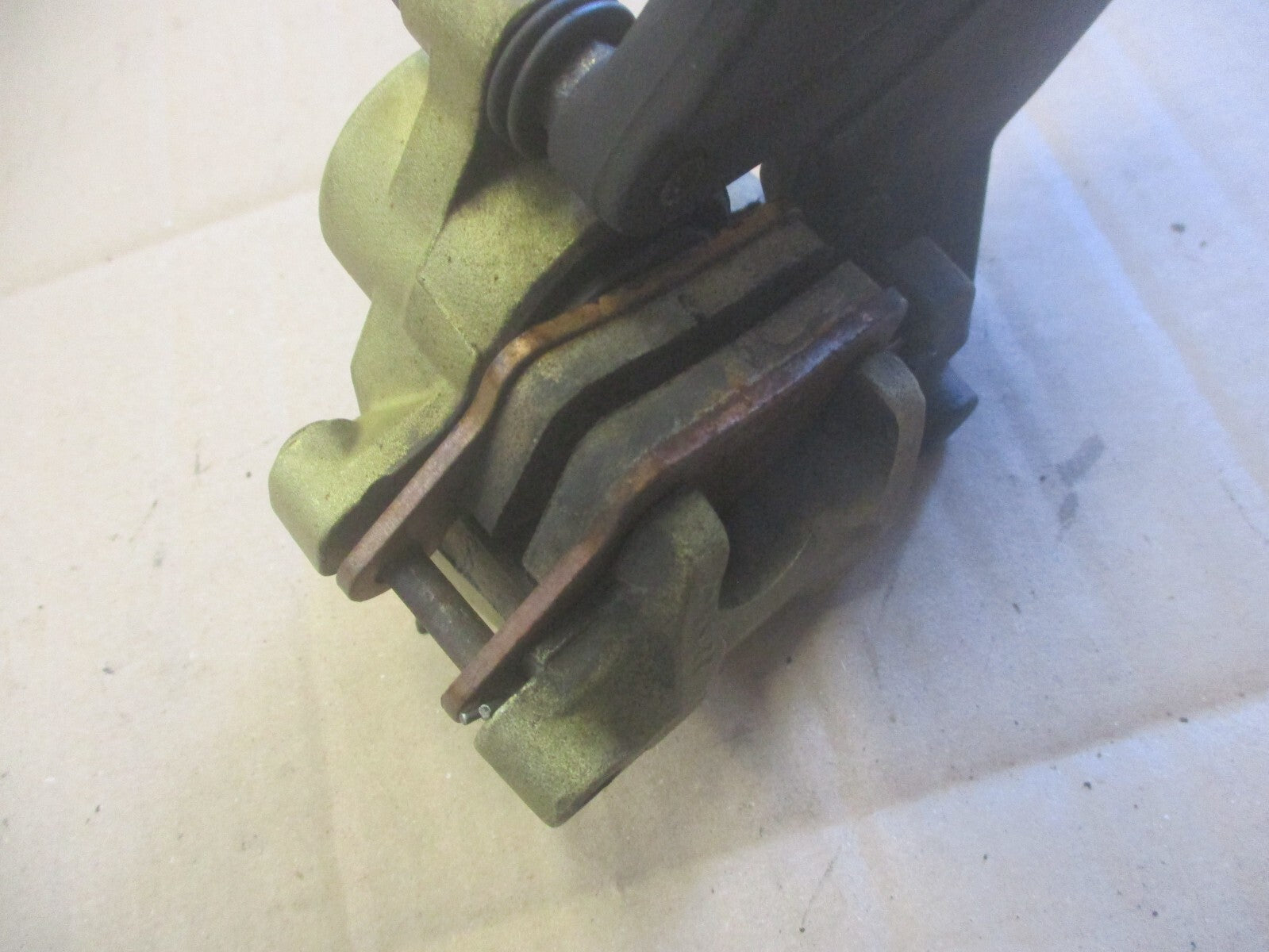 Etrier de frein arrière BREMBO + support pour Honda 650 FX - VIGOR - RD09