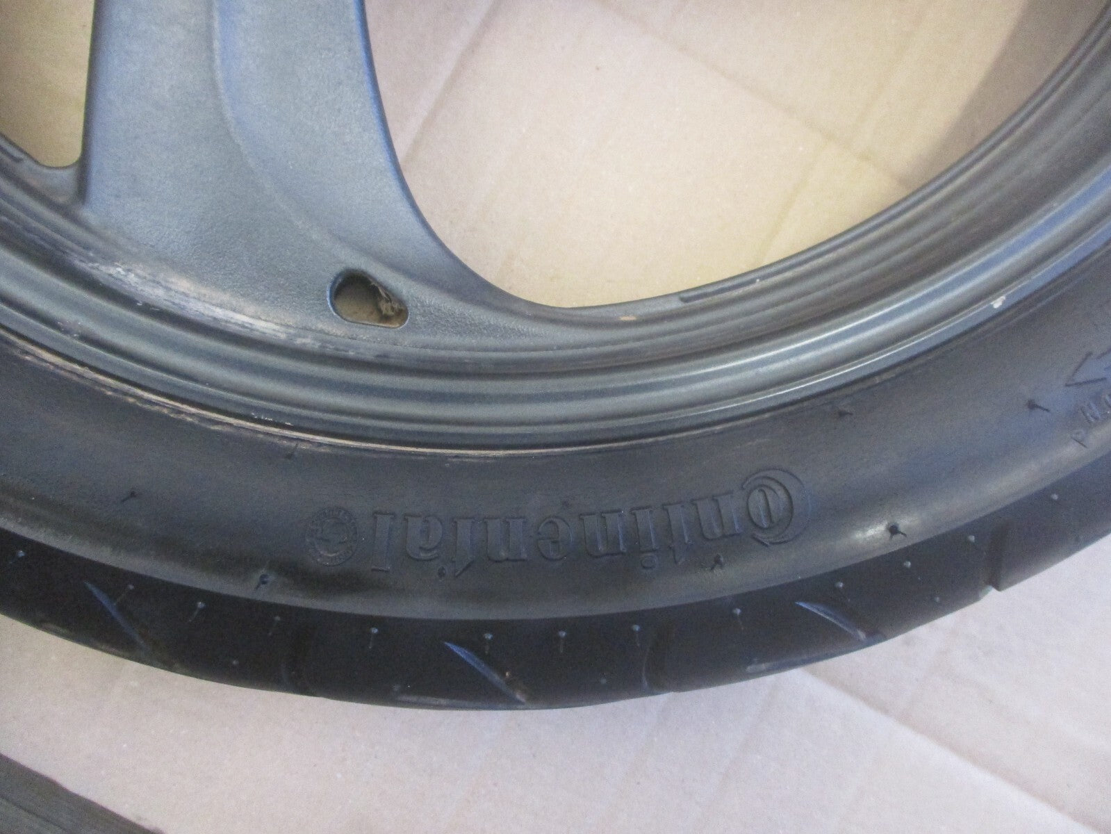 Roues avant + arrière pneu CONTINENTAL très peu roulé Yamaha 125 TDR - 4FU - 5AE
