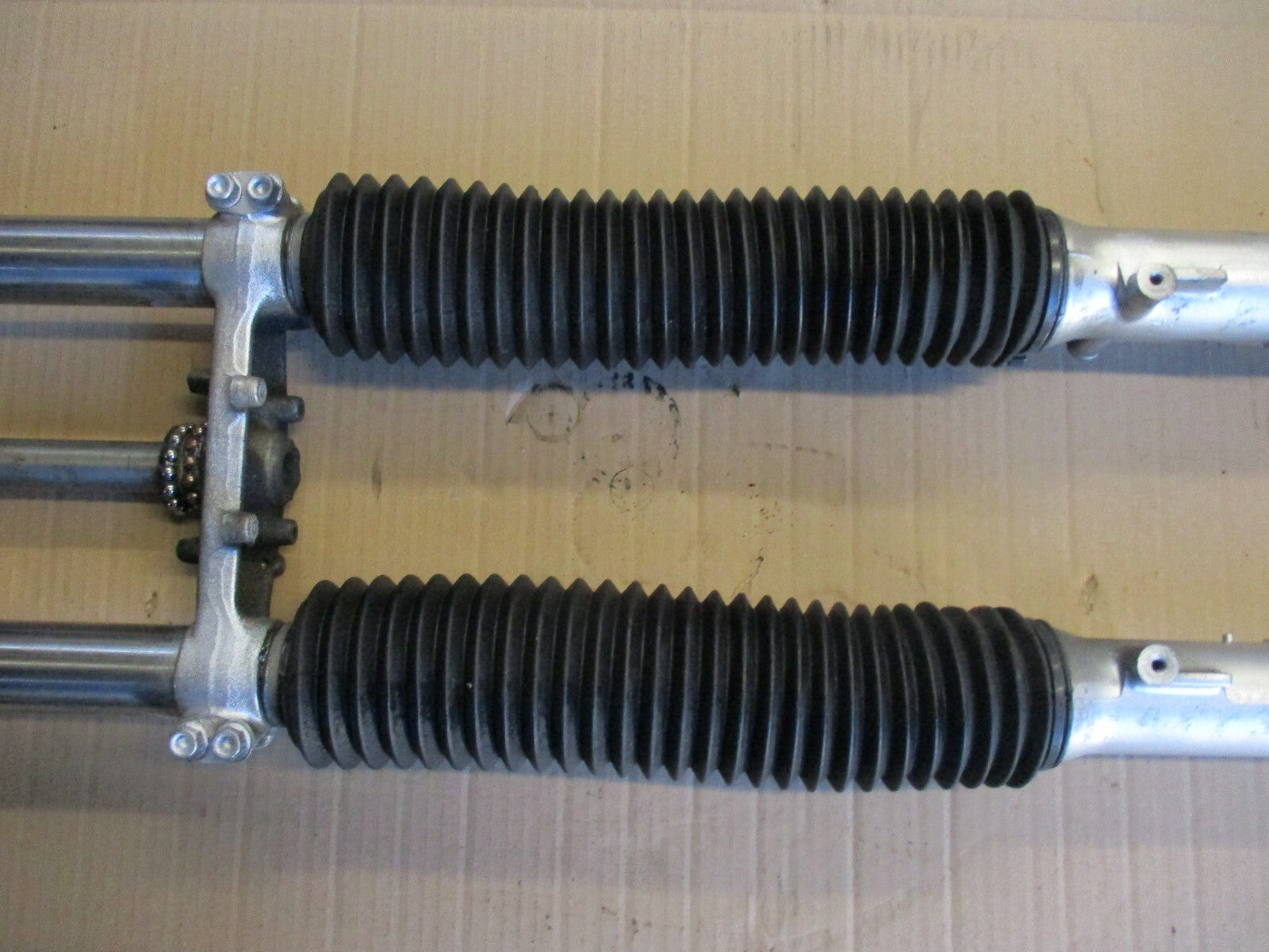 Fourche pour Honda 650 NX Dominator - RD02 - A partir de 1992