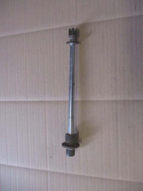 Axe de roue avant pour Suzuki 125 GT