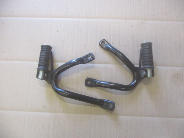 Cales pieds arrière pour Yamaha 125 TW - DE01
