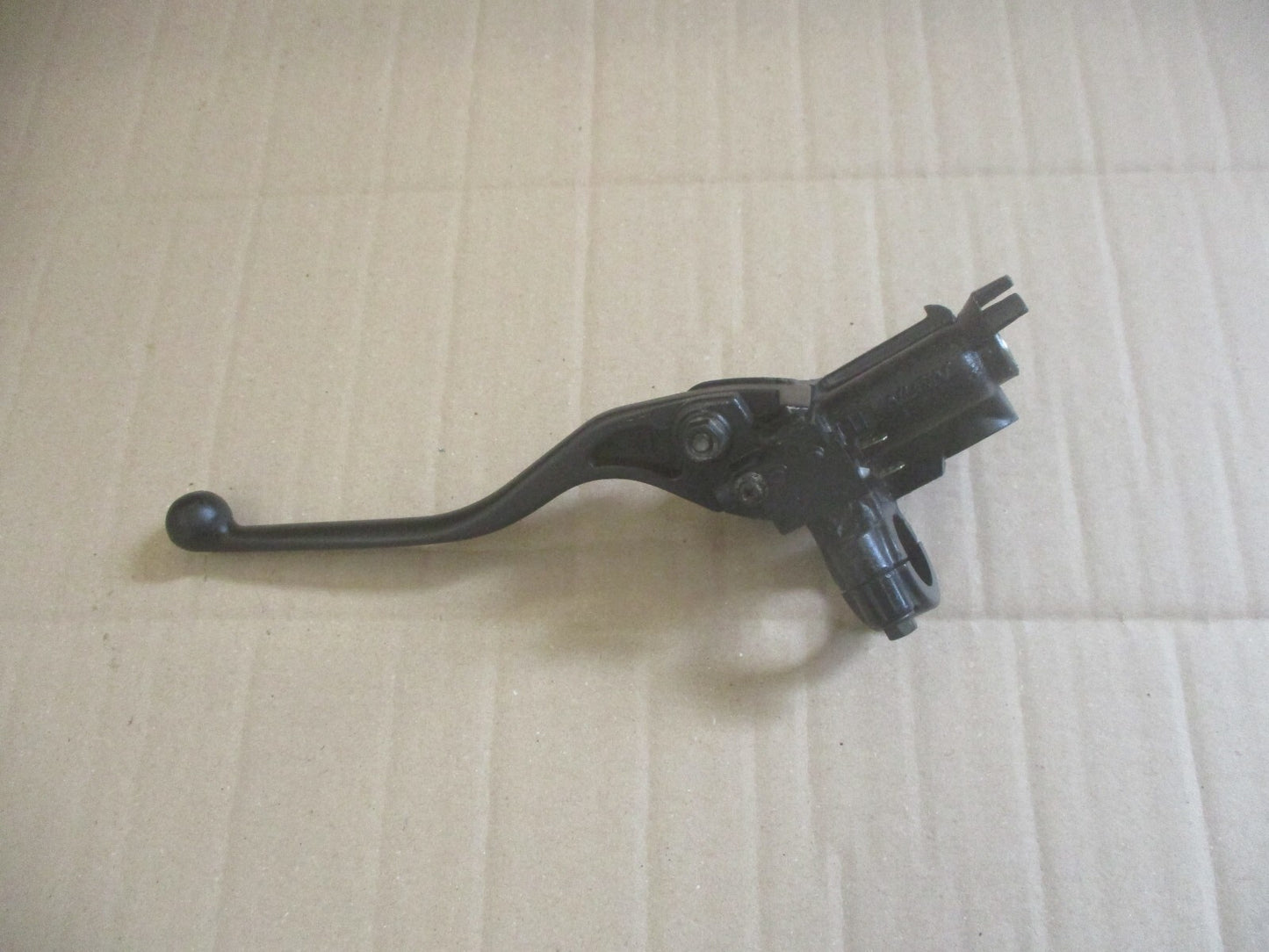 Maitre cylindre de frein avant NISSIN pour Honda 650 SLR - RD09