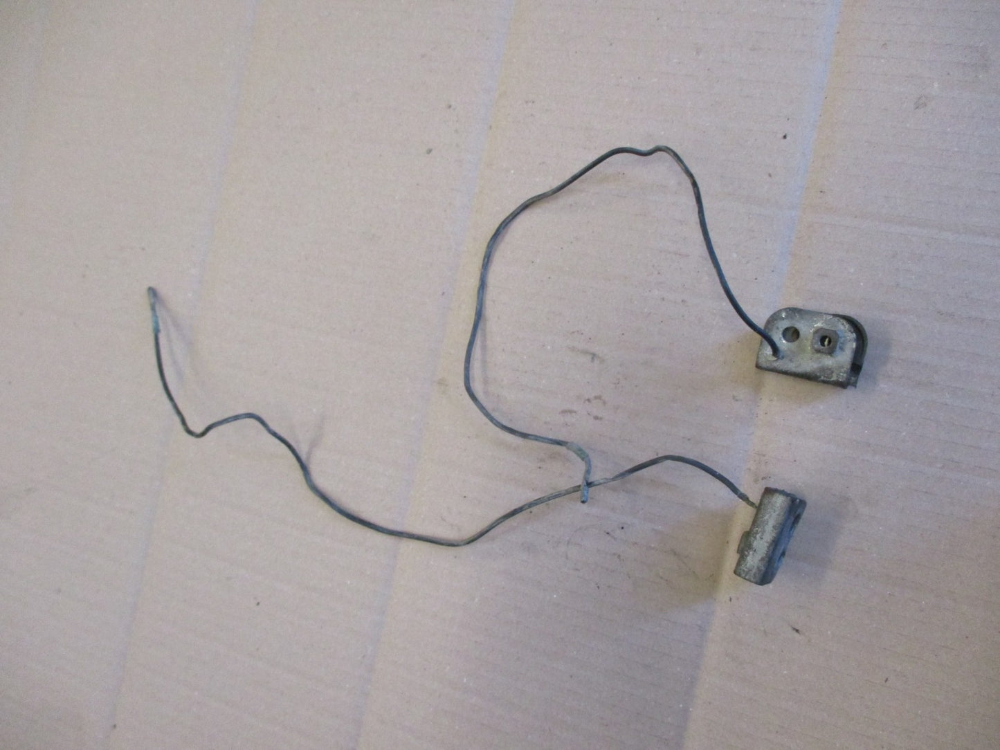 Fils de masse clignotants arrières pour Honda 125 CBT - CB125T - 125 Twin