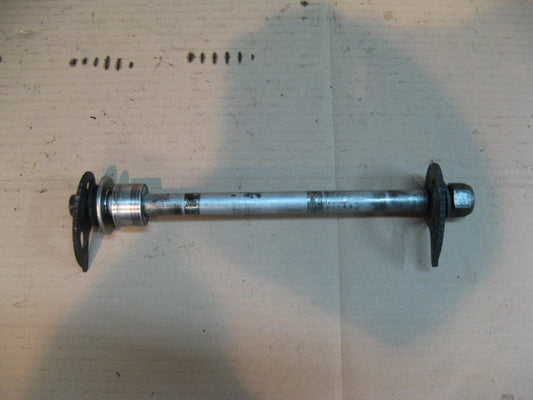 Axe de roue arrière pour Suzuki 750 DR - 800 DR - SR41 - SR42A