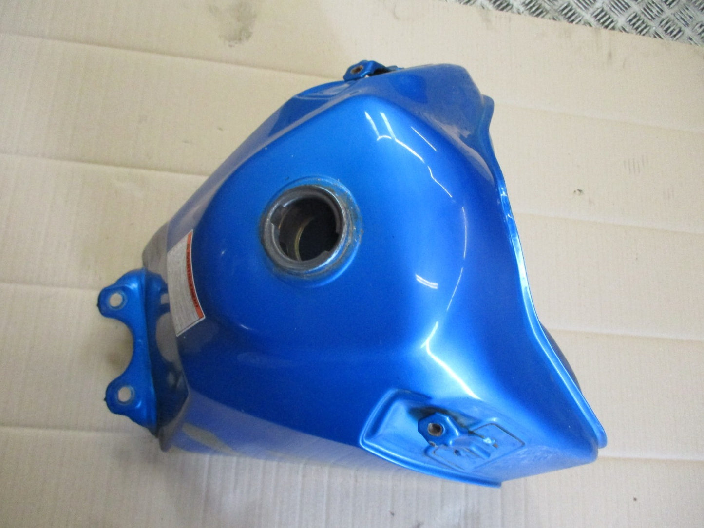 Réservoir d'essence pour Suzuki 650 DR RS SE - SP42A - SP43A